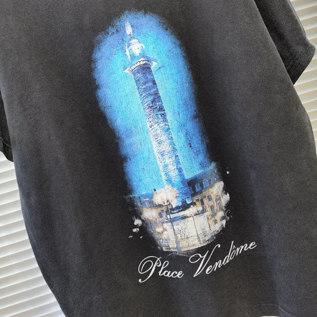Balenciaga Vogue T-shirt Tee: seller detail photo 7