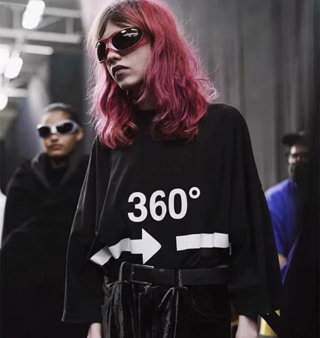 Balenciaga Skincat Classes: seller detail photo 2