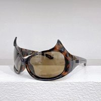 Hawksbill frame tan