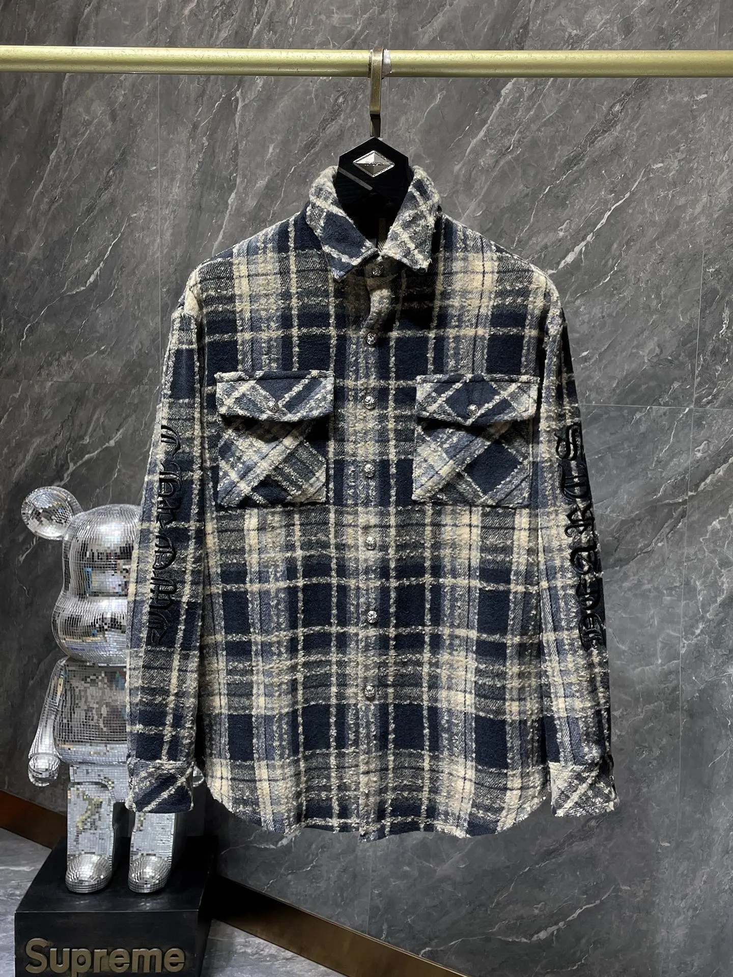 Chrome Hearts Flanela con Parche Cross