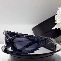 Balenciaga Hedge Hog Galsses — seller photo 5