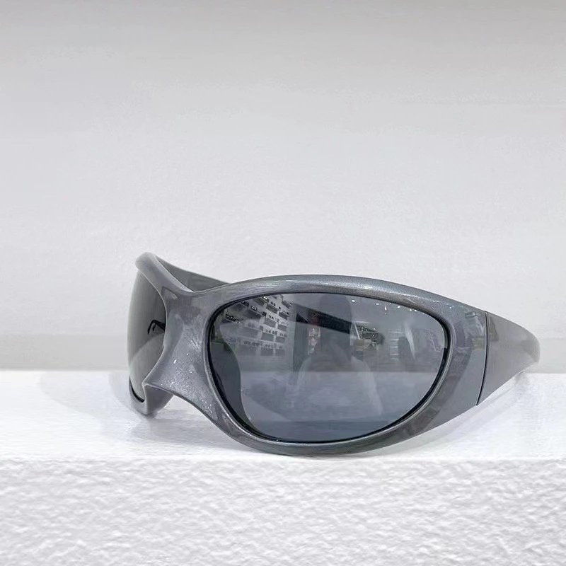 Balenciaga Skincat Classes 9