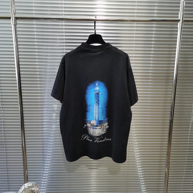 Balenciaga Vogue T-shirt Tee: seller detail photo 4