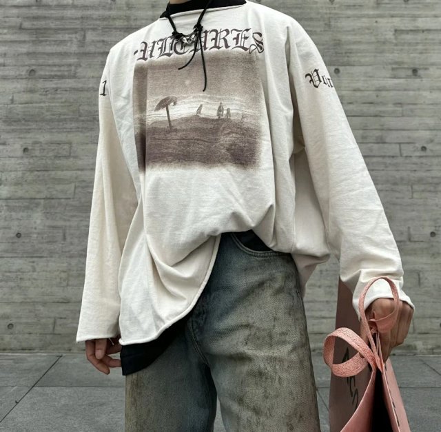 Yeezy Vultures Sweatshirt: seller detail photo 5
