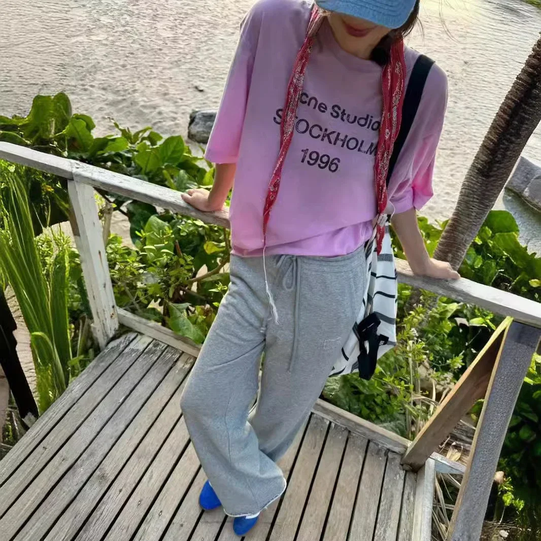Camiseta Acne Rosa