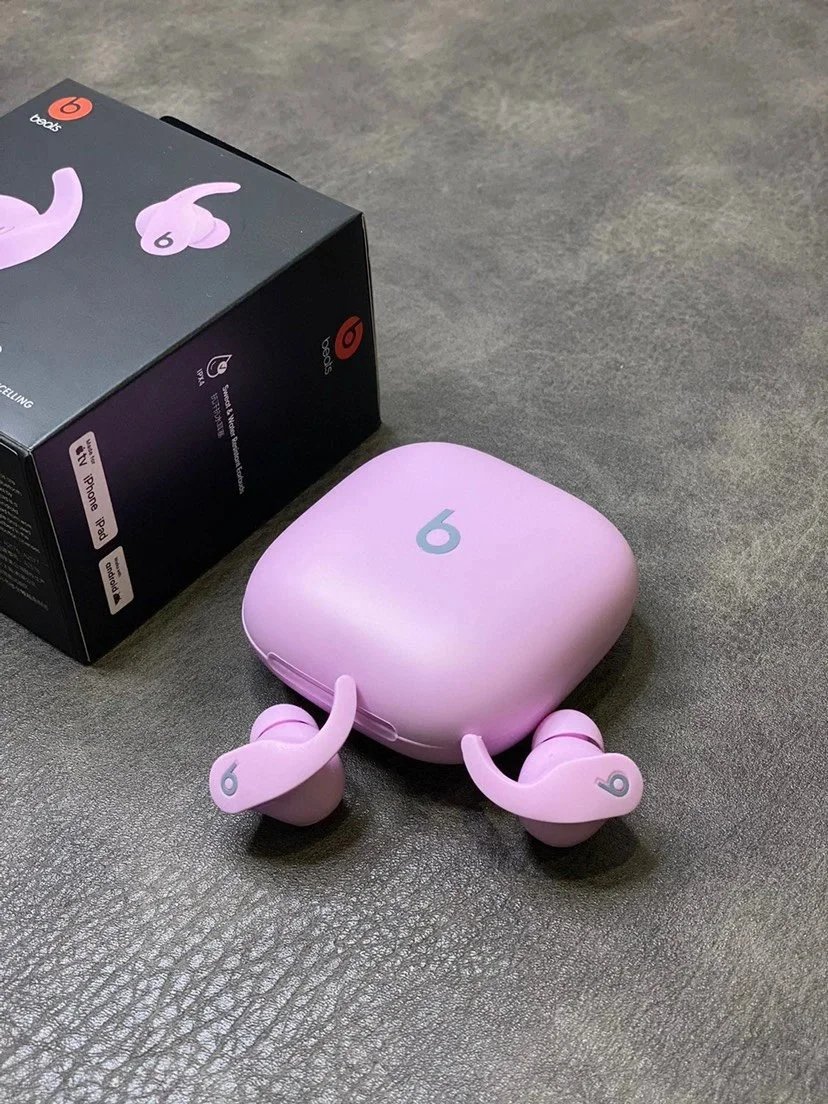 Beats fit o - Purple
