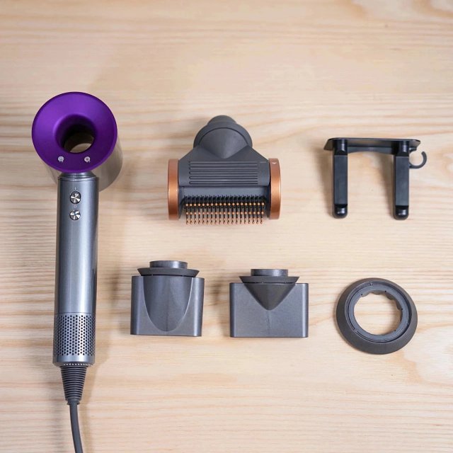 REP Dyson hairdryer: seller detail photo 3