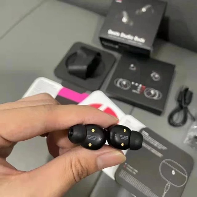 REP Beats fit pro: seller detail photo 8