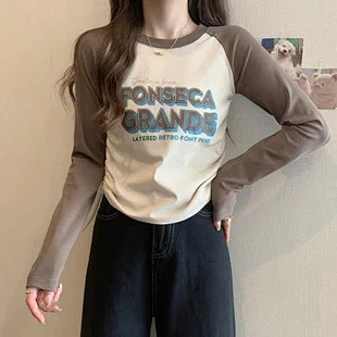 Women's Long Sleeve Mock Layered Tee Detail