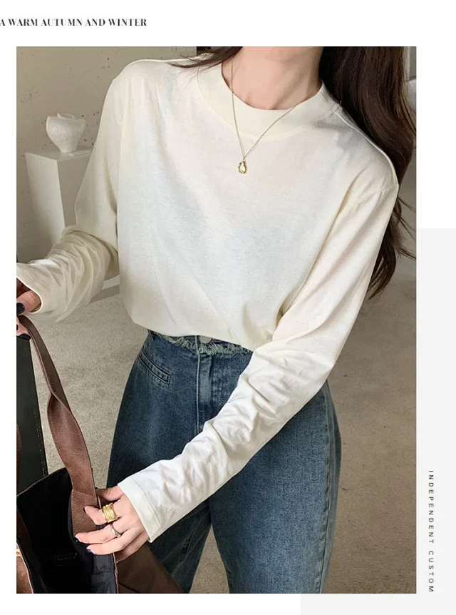 Women's Long Sleeve Round Neck Tee Detail