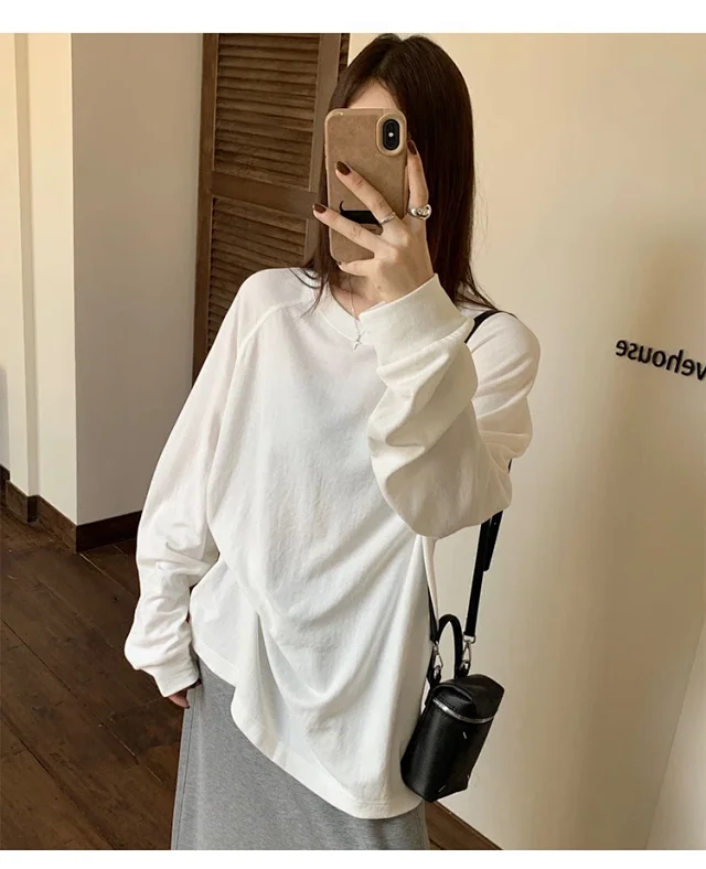 Korean Women's Boyfriend Raglan Long-Sleeve Tee Detail