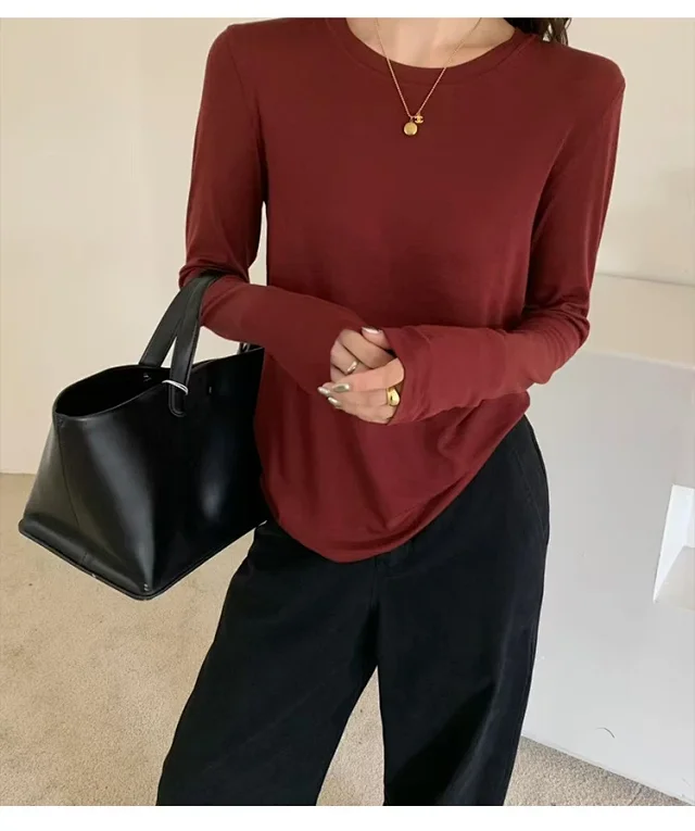 Wool Crew Neck Long Sleeve T-Shirt Detail