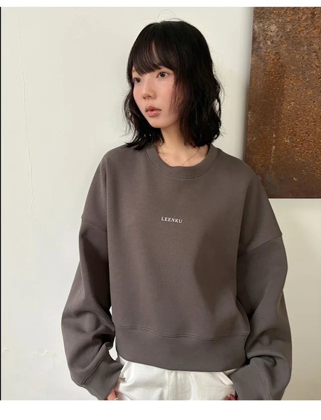 Women's Korean Minimalist Cropped Sweatshirt Detail