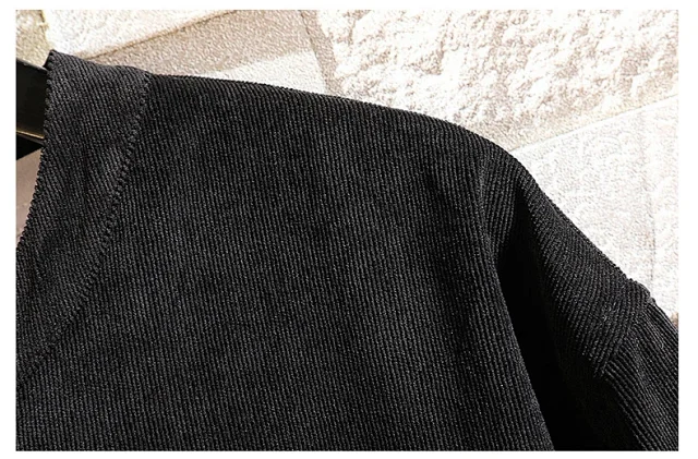 Men's Retro Korean Corduroy Shirt Jacket Detail