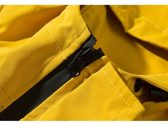 Men's Trendy Lightweight Half-Zip Hooded Jacket Detail