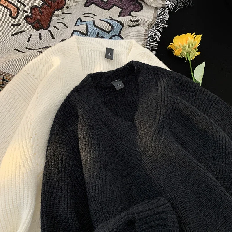 Men's Preppy Retro V-Neck Sweater AW24