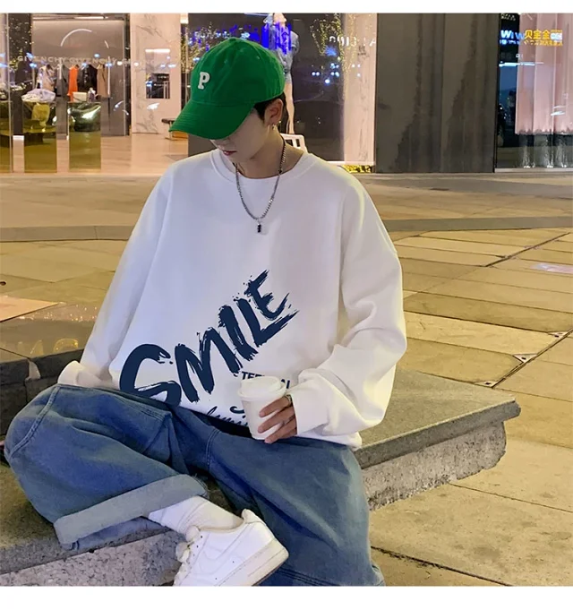 Men's Vintage Loose Fit Crew Neck Detail
