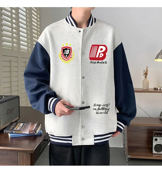 Oversize Men's Cardigan Sweater Detail