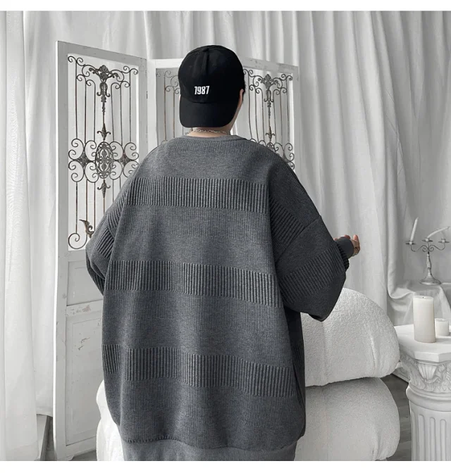 Men's Grey Jacquard Long Sleeve Tee Detail