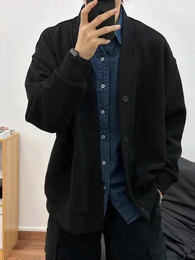Unisex Japanese Relaxed Waffle Knit Cardigan Detail