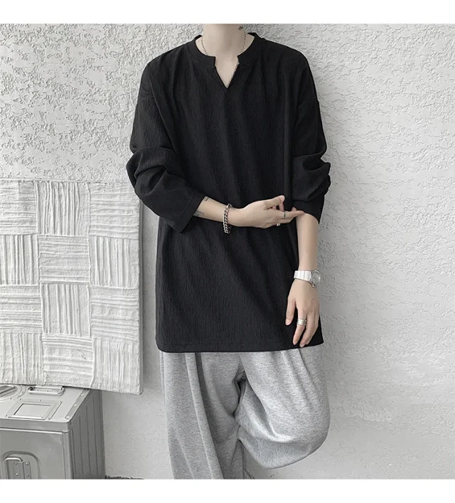 Cleanfit Men's Vintage-Textured Long-Sleeve V-Neck Tee Detail