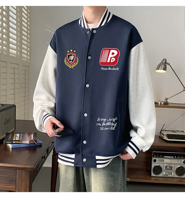 Oversize Men's Cardigan Sweater Detail