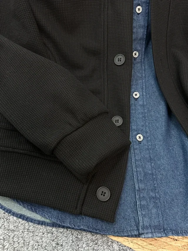Unisex Japanese Relaxed Waffle Knit Cardigan Detail