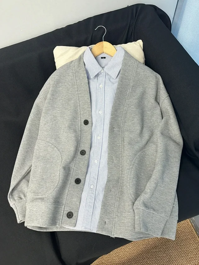 Unisex Japanese Relaxed Waffle Knit Cardigan Detail