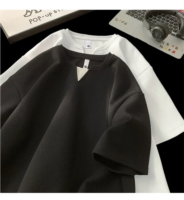 Men's Mock Two-Piece V-Neck Heavyweight Tee Detail