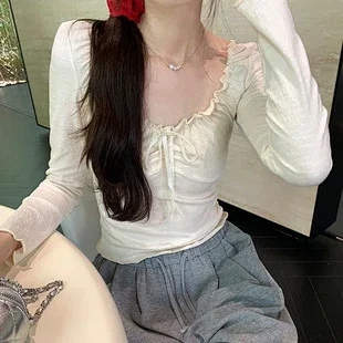 Women's Layered Colorblock Long Sleeve Tee Detail