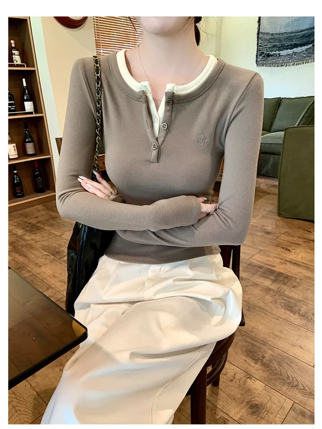 2025 Fall Women's Slim Layered Tee Detail