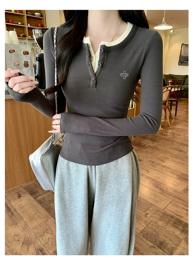 2025 Fall Women's Slim Layered Tee Detail