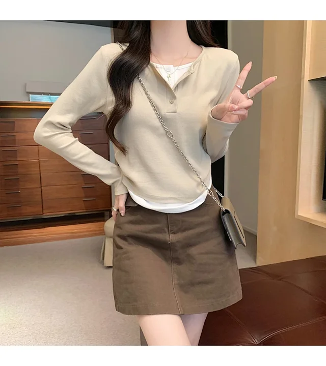 Korean Layered Long Sleeve Cropped Tee Detail