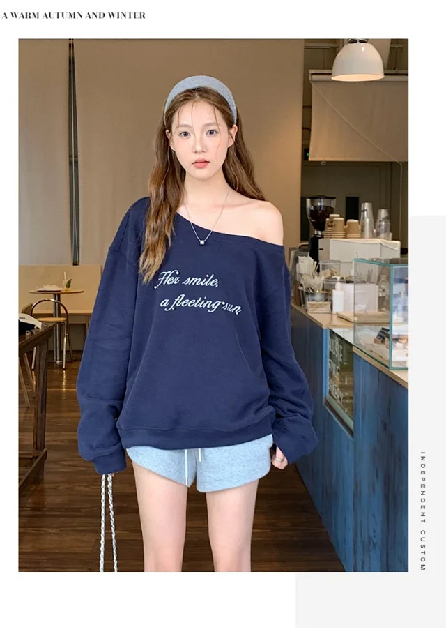 Women's Grey Off-Shoulder Letter Print Sweatshirt Detail