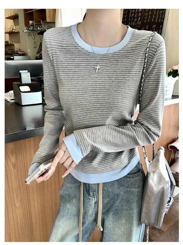 Women's Long Sleeve Striped Mock T-Shirt Detail