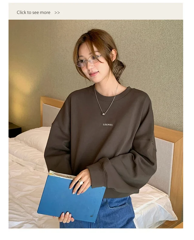 Women's Korean Minimalist Cropped Sweatshirt Detail