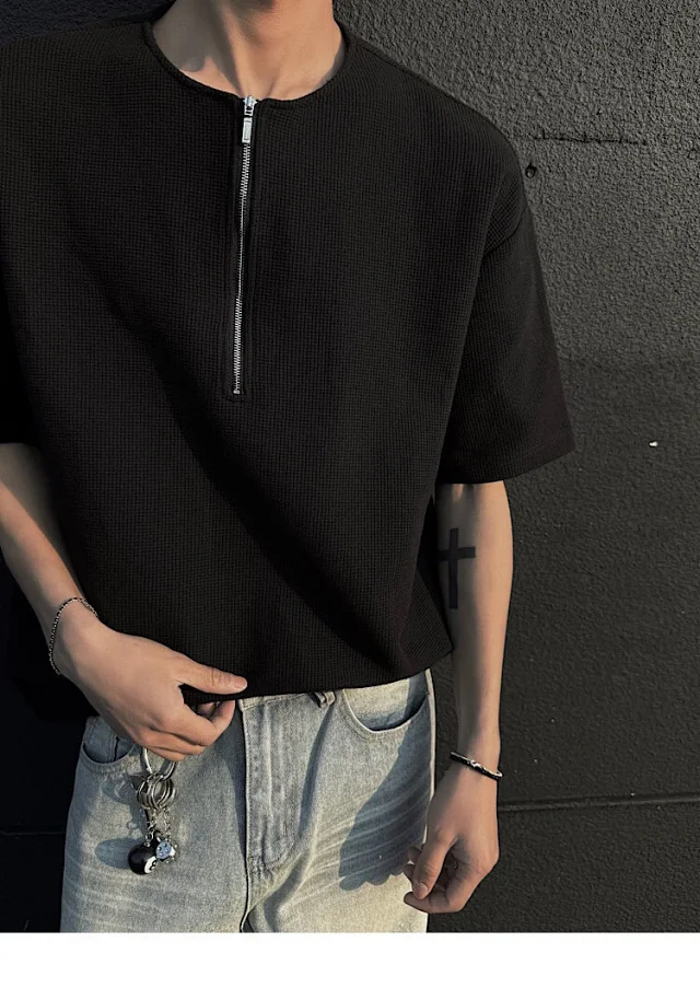 Men's Waffle Half-Zip Henley Tee Detail