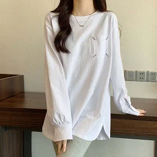 Women's Slim-Fit Fleece-Lined Long-Sleeve Tee Detail