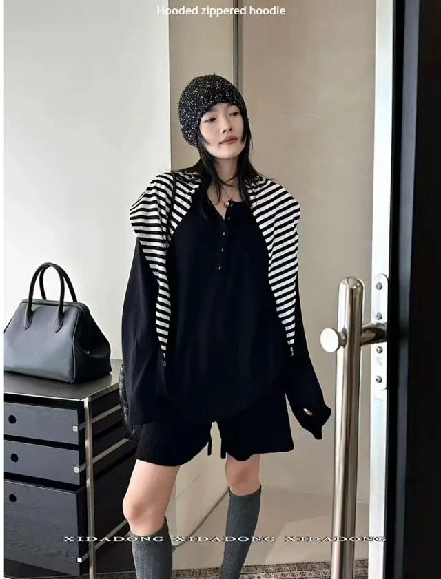 Women's LS Korean Striped Tee Set Detail