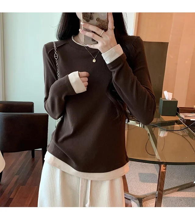 Women's Long Sleeve Mock Layered Tee Detail
