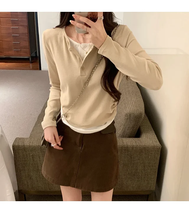 Korean Layered Long Sleeve Cropped Tee Detail