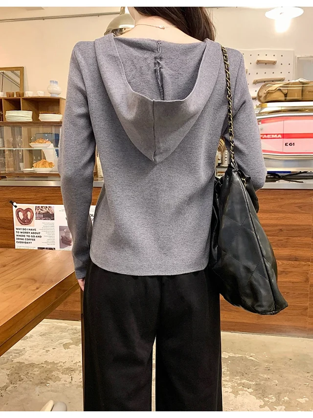 2025 Fall Women's Hooded Patchwork Sweater Detail