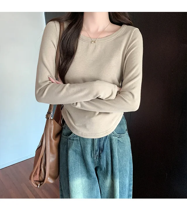 Women's Slim-Fit Fleece-Lined Long-Sleeve Tee Detail