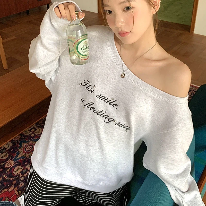 Women's Grey Off-Shoulder Letter Print Sweatshirt