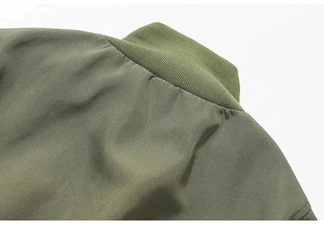 Men's Oversized Cropped Vintage Bomber Jacket Detail