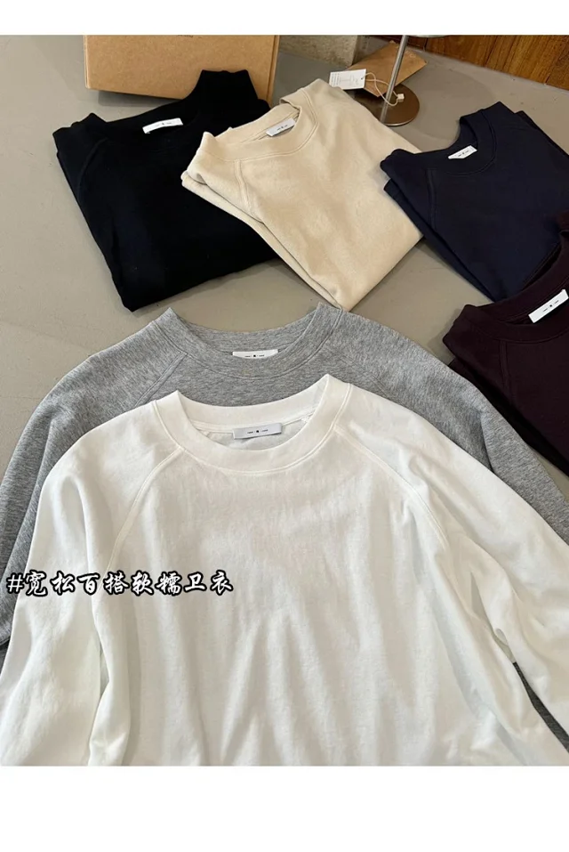 Women's Casual Solid Raglan Tee Detail