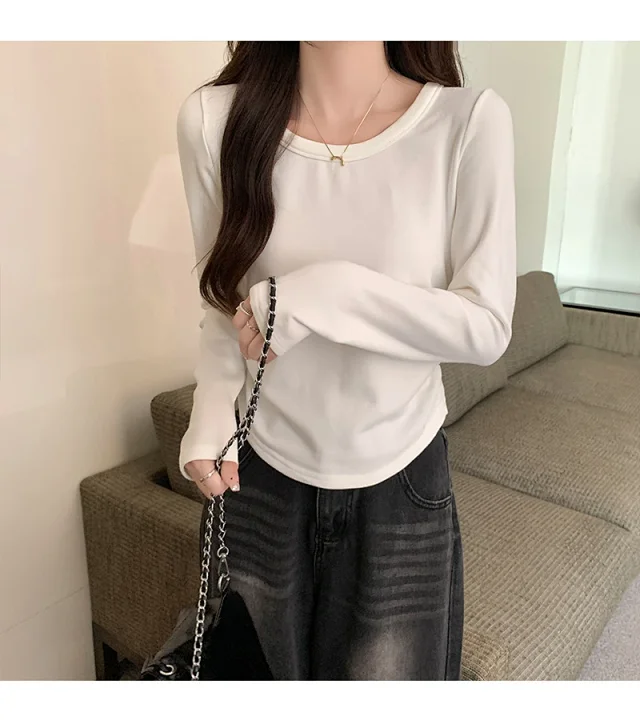 Women's Slim-Fit Fleece-Lined Long-Sleeve Tee Detail
