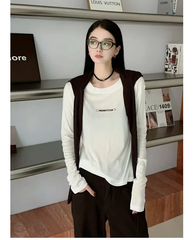 2025 Women's Figure-Flattering Round Neck Top Detail