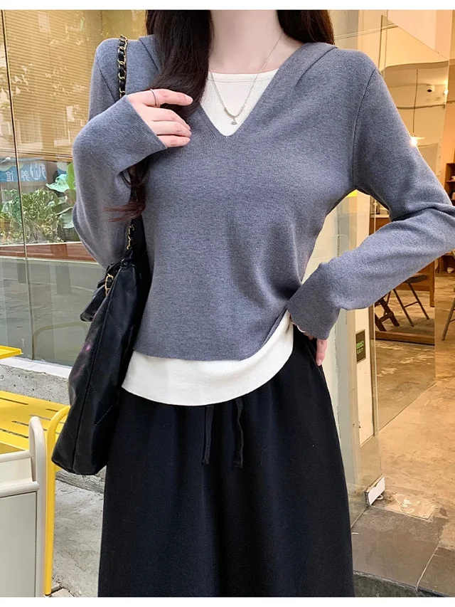 2025 Fall Women's Hooded Patchwork Sweater Detail