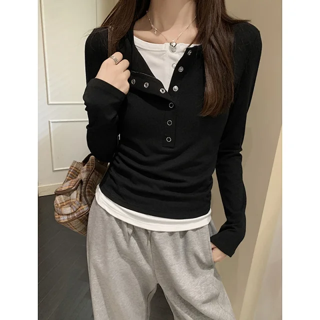 Women's Mock Two-Piece Color-Block Long-Sleeve Tee Detail